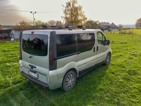 Opel vivaro 2,5 tdci - 7