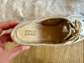 Nové 100 % kožené zlaté boty Sergio Bardi 38 - 7