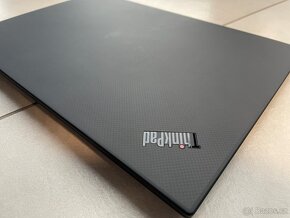 Lenovo ThinkPad P1 G2 - 4k dotyk OLED,CPU i9,64GB RAM,512SSD - 7