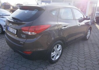 Hyundai ix35 2.0CRDi 4x4,1.maj.CZ nafta manuál 100 kw - 7