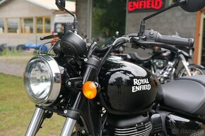 Royal Enfield Meteor 350 - FIREBALL BLACK - 7