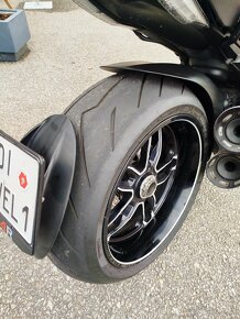 Ducati Diavel Carbon, ČR, 1.MAJ, DESMO, LAĎÁK, TLUMIČ, TOP - 7