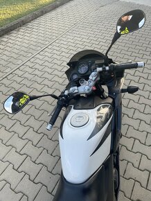 Honda CBR 125r - 7