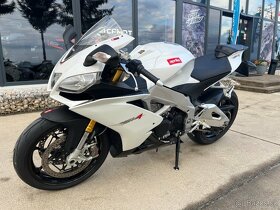 Aprilia RSV4 1000 APRC - 7