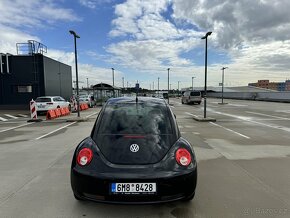 Volkswagen New Beetle 1.4 16V Facelift, Rok:2008,Pěkný stav - 7