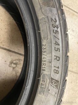 Pneu 235/45R18 98V zimní - 7