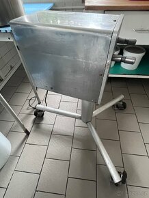 Robot - gastro - hnětení, krouhání, míchání - 7