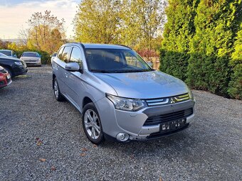 Mitsubishi  Outlander 2.3 did automat 4x4 - 7