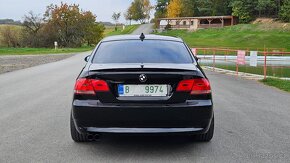 BMW 325i e92, manuál, r.v.2008, jen 150000km - 7