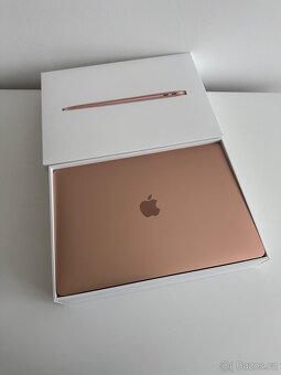 MacBook Air M1 2020 8Gb 256Gb Rose Gold Top stav 99% - 7