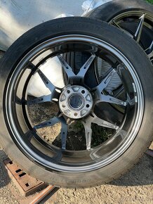 Alu kola Motec MCR4 5x108 19” s Goodyear F1 Asymmetric 6 - 7