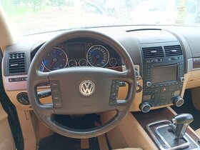 VW Touareg 3,0 TDI - 7