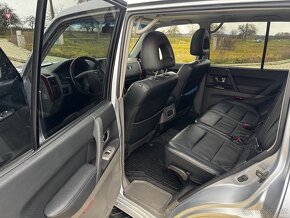 Mitsubishi Pajero 3.2DI-D 130Kw Instyle 7.Míst Automat - 7