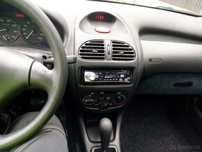 Peugeot 206 1.4i 55 kW automatická převodovka - 7