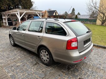 ŠKODA OCTAVIA KOMBI II RV2009 1.6Mpi AMBIENTE - 7