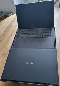 Dell XPS 15 9520 - 7