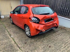 Peugeot 208, 11/2015, 1.2 60 kW, 87tkm - 7