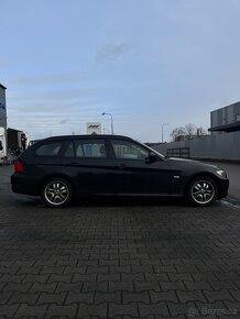 BMW 318D 2011 - 7