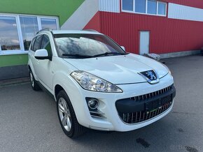 PEUGEOT 4007 2.2 HDI 156k Confort Pack 4x4 - 7