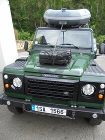 Land Rover Defender - 7