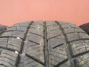 Zimni pneu 215/50 R17 Barum Polaris 5 - 7