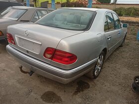 MERCEDES W210 220CDI-DÍLY - 7