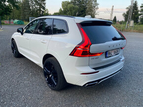 Volvo XC60 B4 AWD R-Design - 7