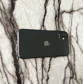 Apple iPhone 11 128 GB - 7