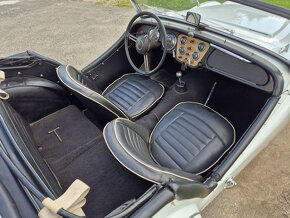 Triumph TR3A, 1961, veterán, cabrio - 7