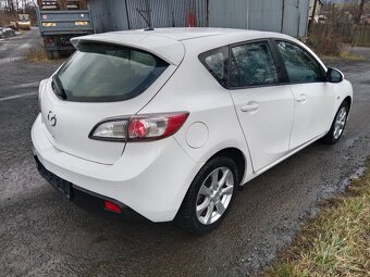 Mazda 3 2011 bílá perleť - 7