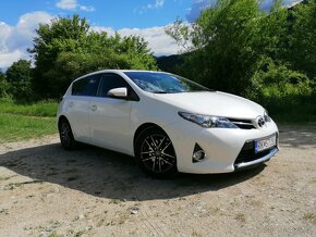 Toyota auris 2.0, D-4D - 7