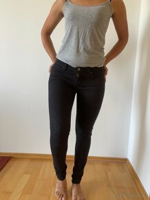 Levi's Skinny 711 černé kalhoty, velikost 26 - 7