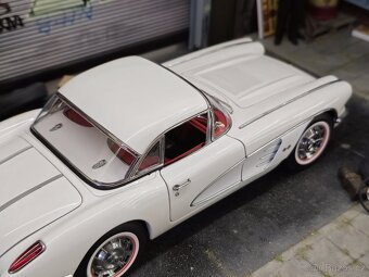 Chevrolet Corvette 1959 1:18 Autoart - 7