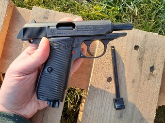 Vzduchovka Walther PPK 4,5 - 7