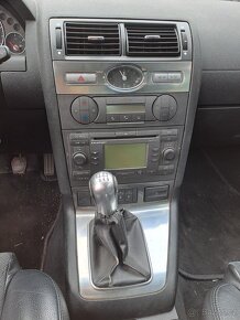 Ford mondeo combi 2,2 ST havarované - 7