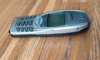 TLAČÍTKOVÝ MOBILNÍ TELEFON NOKIA 6310i (NPL-1) - STŘÍBRNÁ - 7