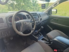 Toyota Hilux 2.5dD 106kw rok 2015 - 7