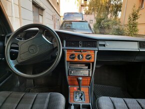 Mercedes 190E 1,8 W 201 - 7