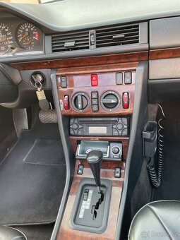 Mercedes Benz 124,300CE,24V, Kabriolet - 7