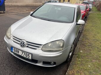 VW Golf 5 1.6 FSI 85 KW. Rok 2005, 6 kvalt  Klima, - 7