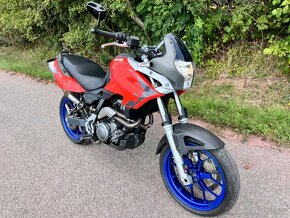 Aprilia Pegaso Strada 650 - 7