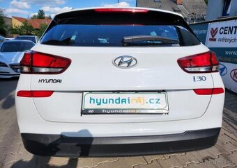 Hyundai i30 1.6-AUTOMAT-NAVI-TOP výbava - 7