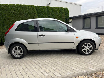 benzínová Ford Fiesta 1.3 Viva X 122000km klima 2005 1A AUTO - 7