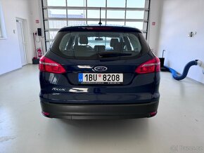 Ford Focus, 1,6 77 kW, původ ČR, klima - 7