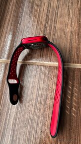 Apple Watch 8 red 41mm - 7