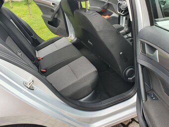 VOLKSWAGEN GOLF 1.6 TDI SERVISKA, DPH, NAVI, KRÁÁSNÝ.... - 7