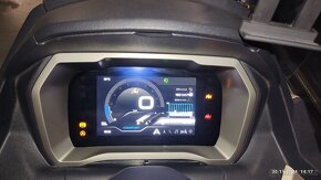 Piaggio MP3 530HPE (10/2022), 8200km - 7