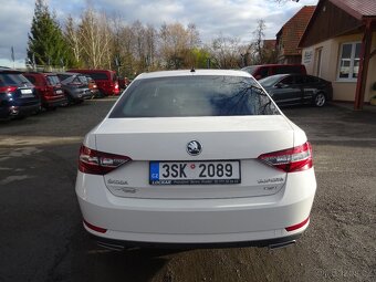 Škoda Superb 2.0 TDI 140kW DSG 4x4 Style - 7