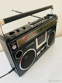 Radiomagnetofon /boombox Sanyo M4500KE, rok 1981 - 7