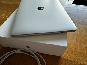 Apple MacBook Pro 2020 13" (Touch Bar) Intel i5 2.0 GHz/16GB - 7